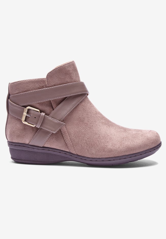 The Bronte Bootie image number 3