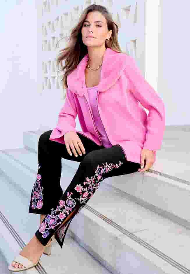 Plus Size Invisible Stretch® Embroidered Split Flare-Leg Jean image number 3
