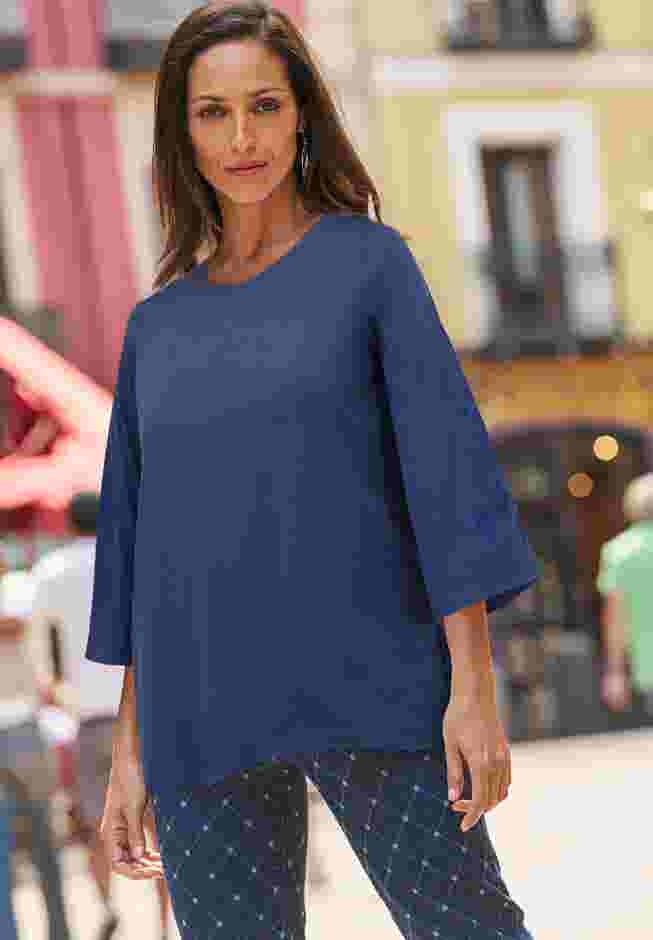 Stretch Floral Embroidered Tee image number 0