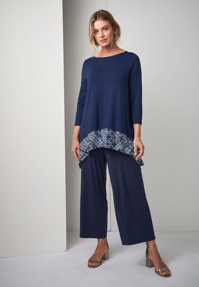 Stretch Sharkbite Tunic With Contrast Hem image number 0
