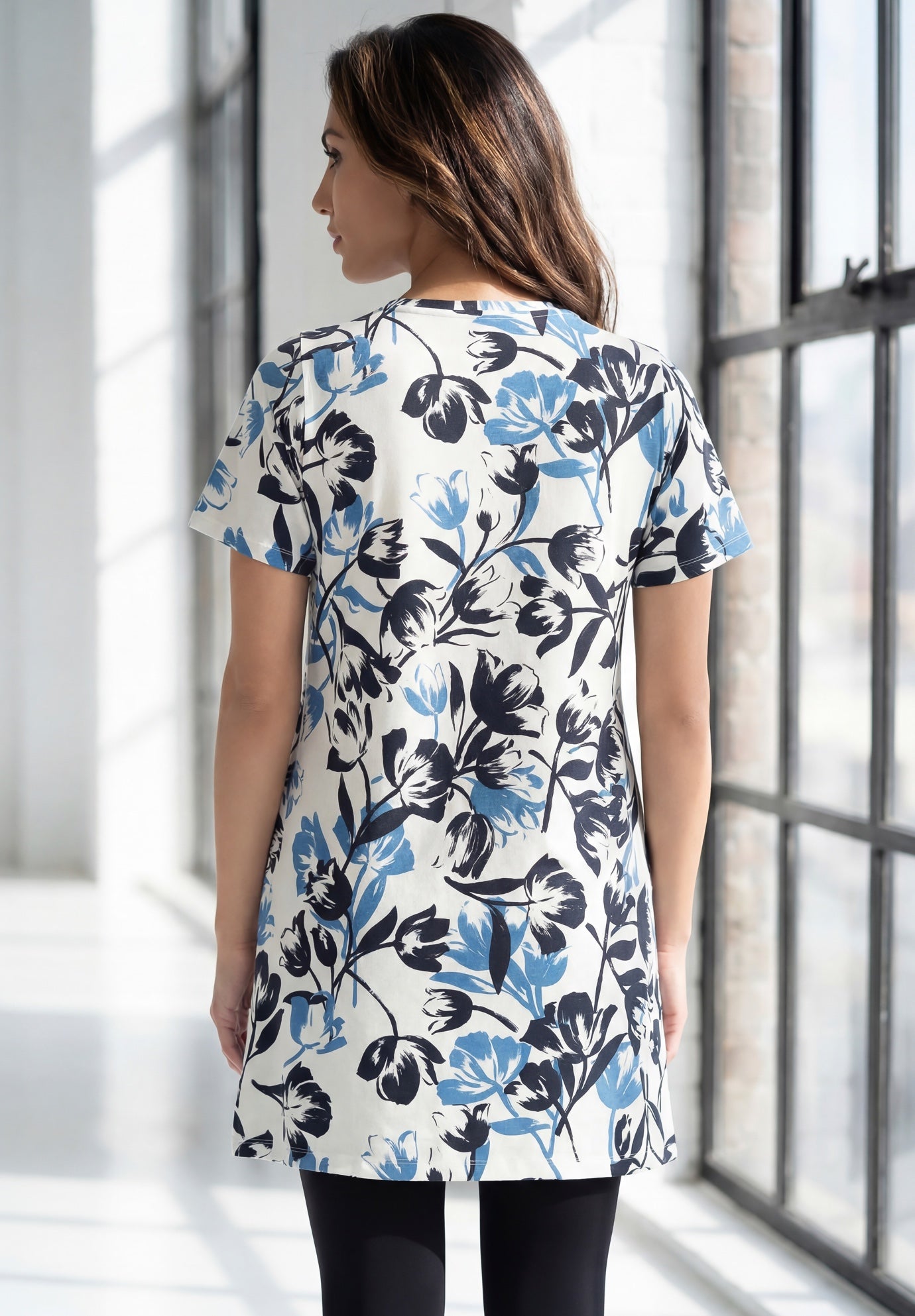 Plus Size Ultimate Cotton V-Neck Short Sleeve Tunic image number 1