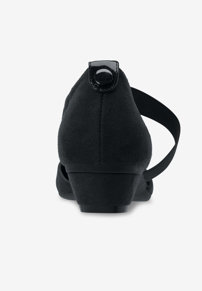 The Camilla Pump  image number 1