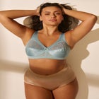 Glamorise&reg; Magic Lift&reg; Support Wireless Bra 1000 image number null