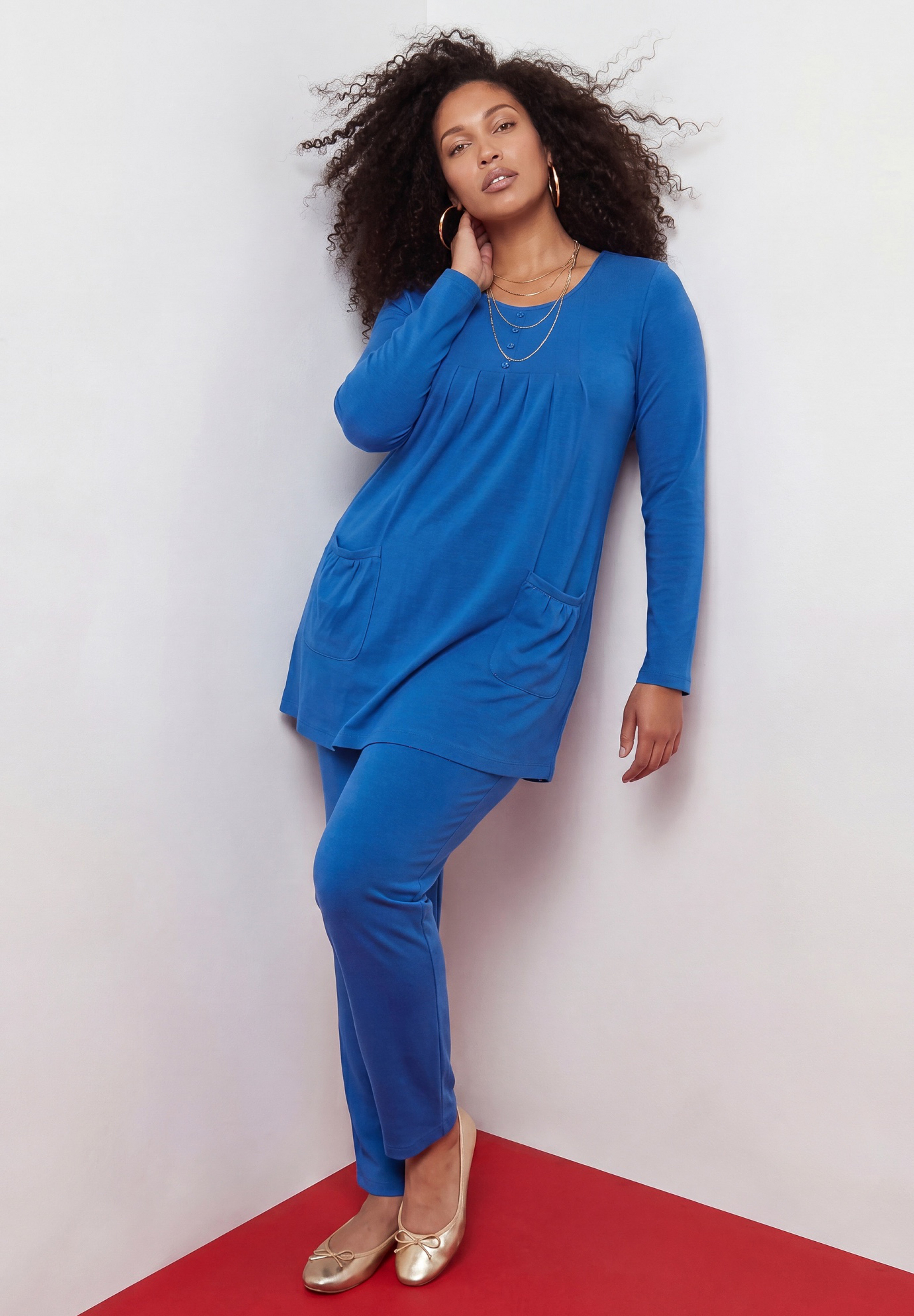 Plus Size Two Pocket Long Sleeve Soft Knit Swing Tunic image number 0