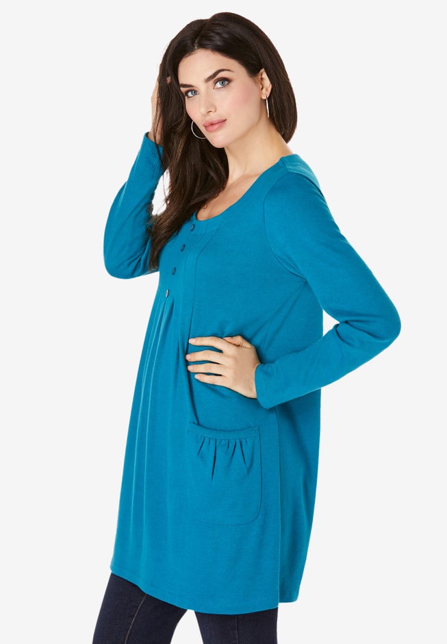 Plus Size Two Pocket Long Sleeve Soft Knit Swing Tunic image number 2