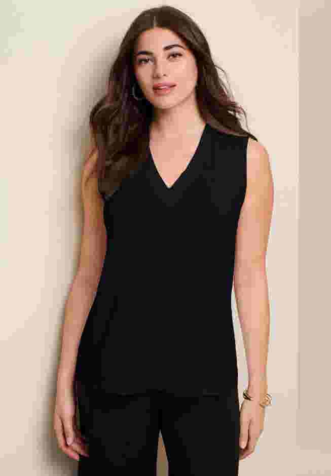 Ultrasmooth® Fabric V Neck Tank image number 0
