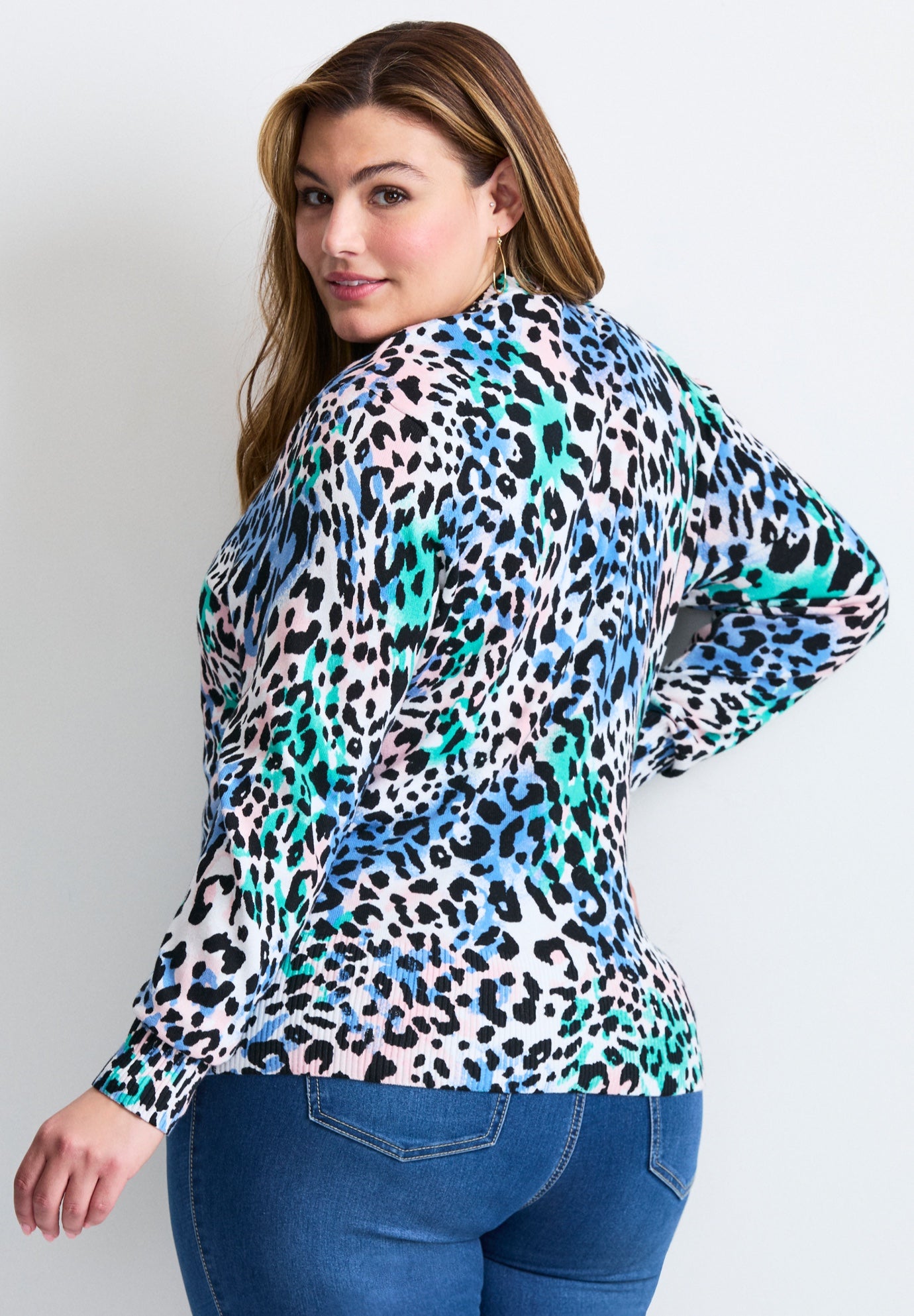 Signature Fine Gauge Cardigan image number 1