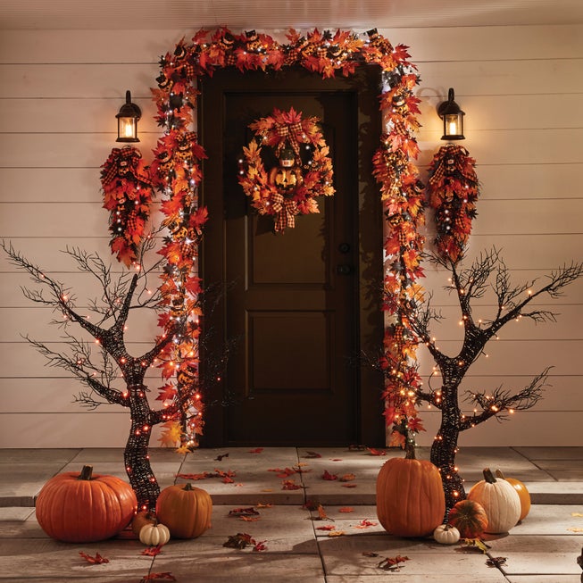 6'L Pre-Lit Pumpkin Garland image number 1
