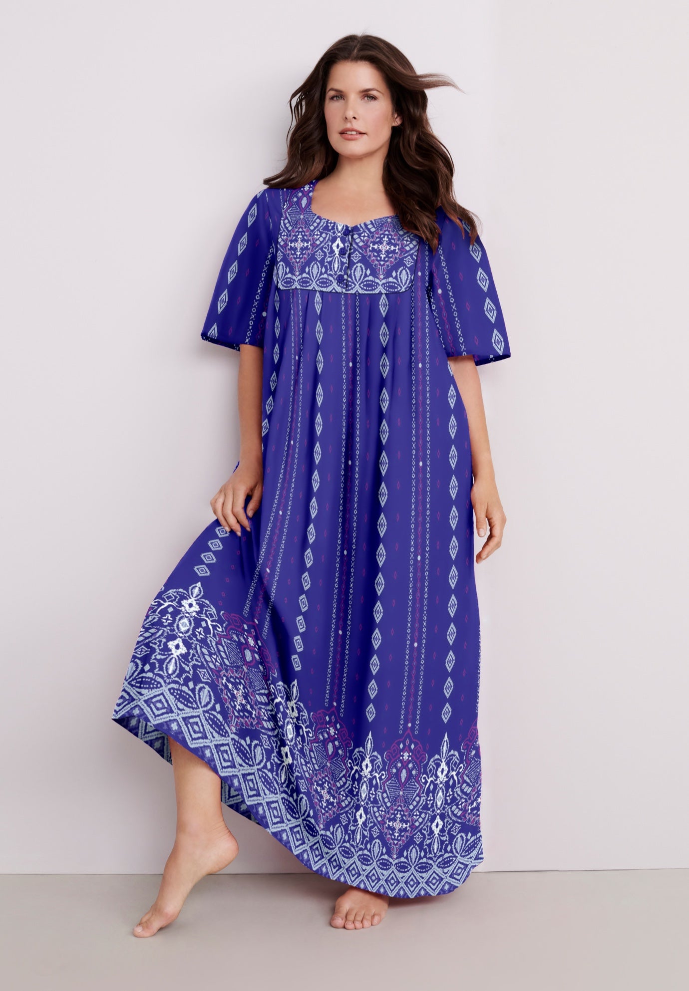 Bib Front Lounger image number 0