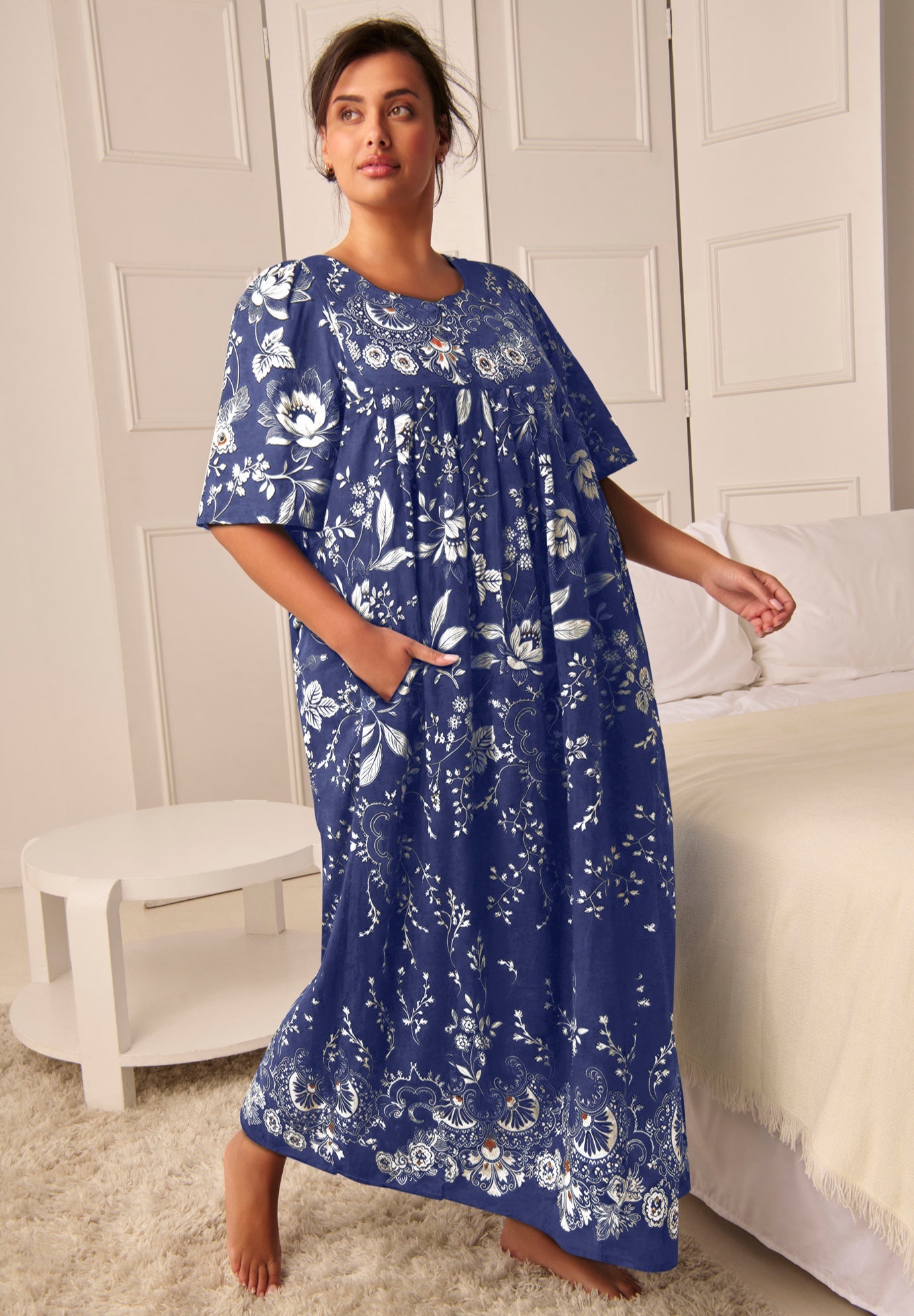 Bib-Front Short Sleeve Maxi Lounger image number 0