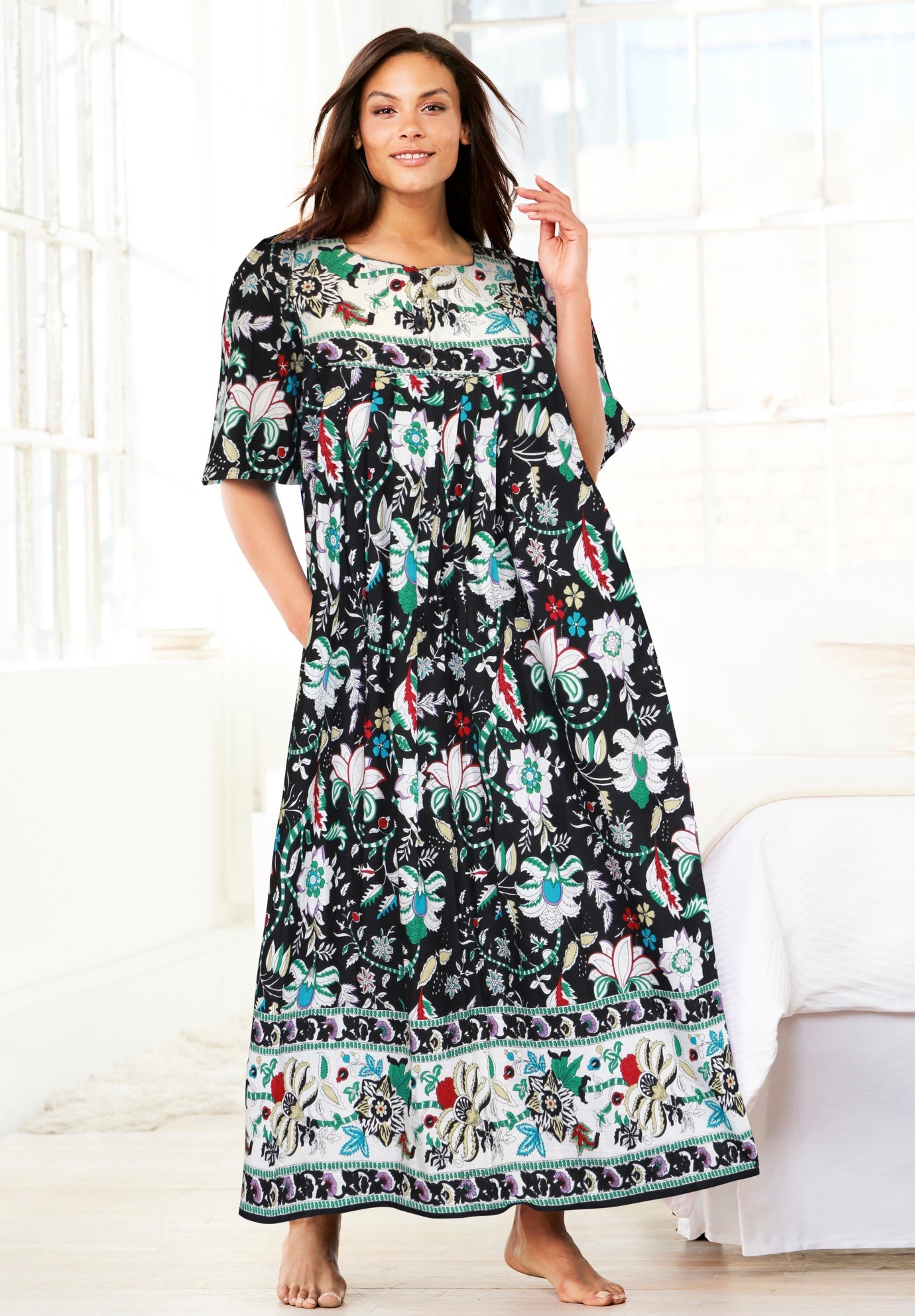 Bib Front Lounger image number 0