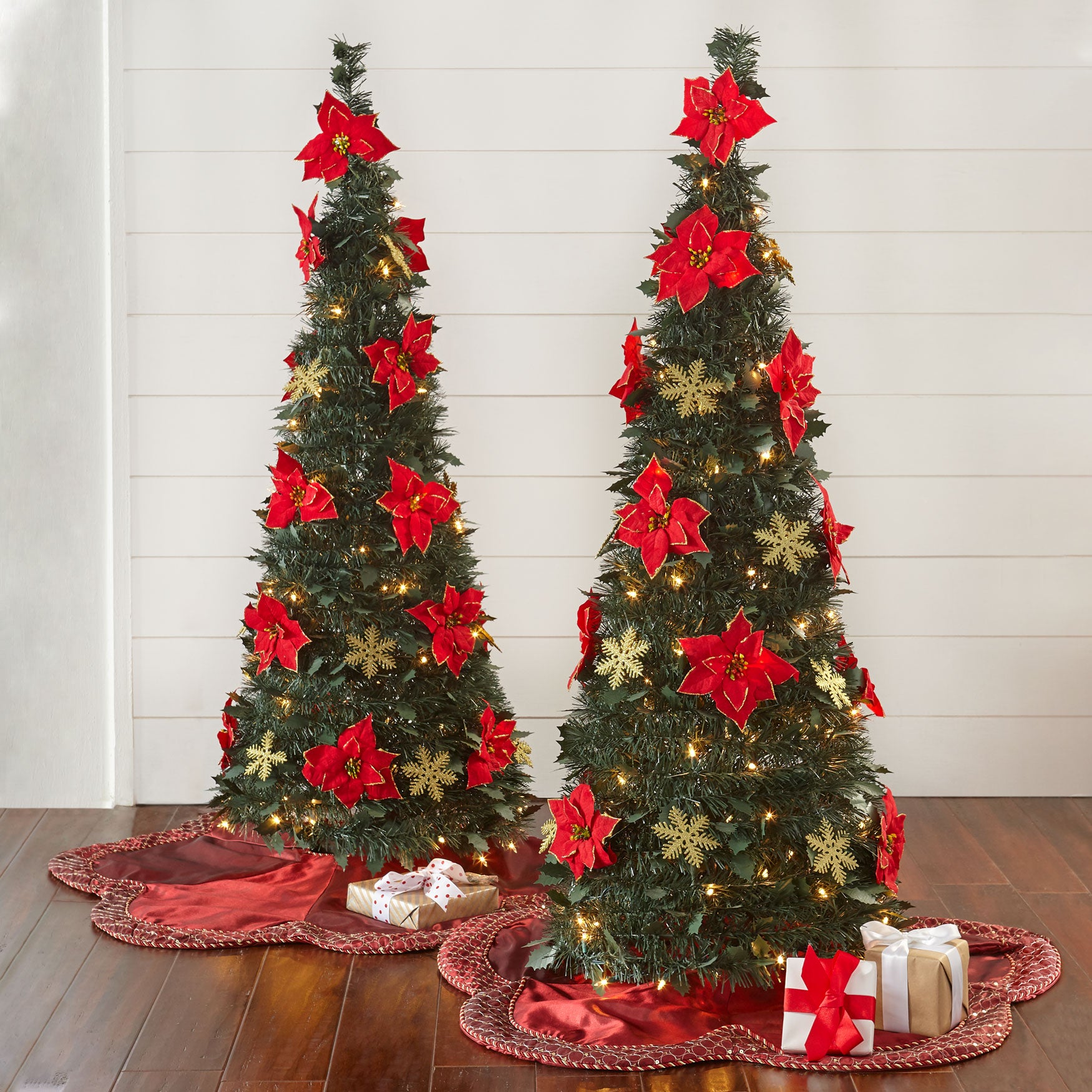 Fully Decorated Pre-Lit 4&frac12;' Pop-Up Christmas Tree image number 0