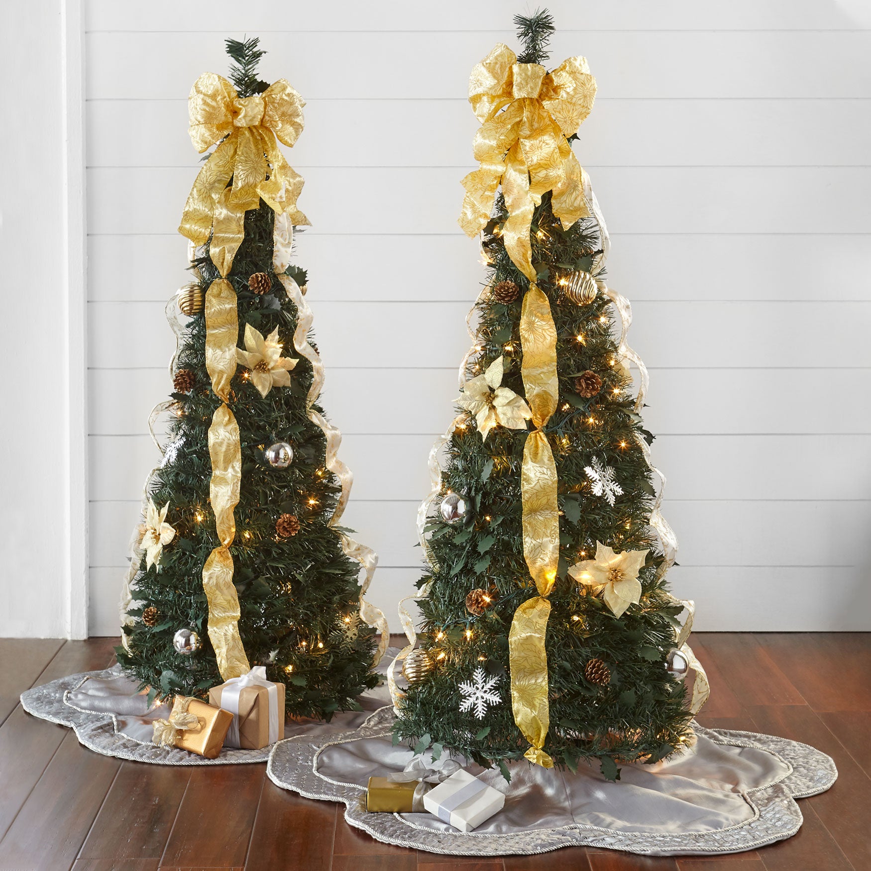 Fully Decorated Pre-Lit 4&frac12;FT Pop-Up Christmas Tree image number 1