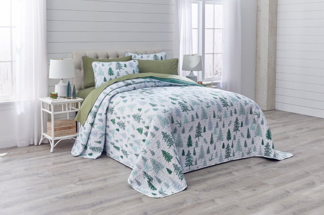 3-Pc. Microfleece Christmas Bedspread Set image number 0