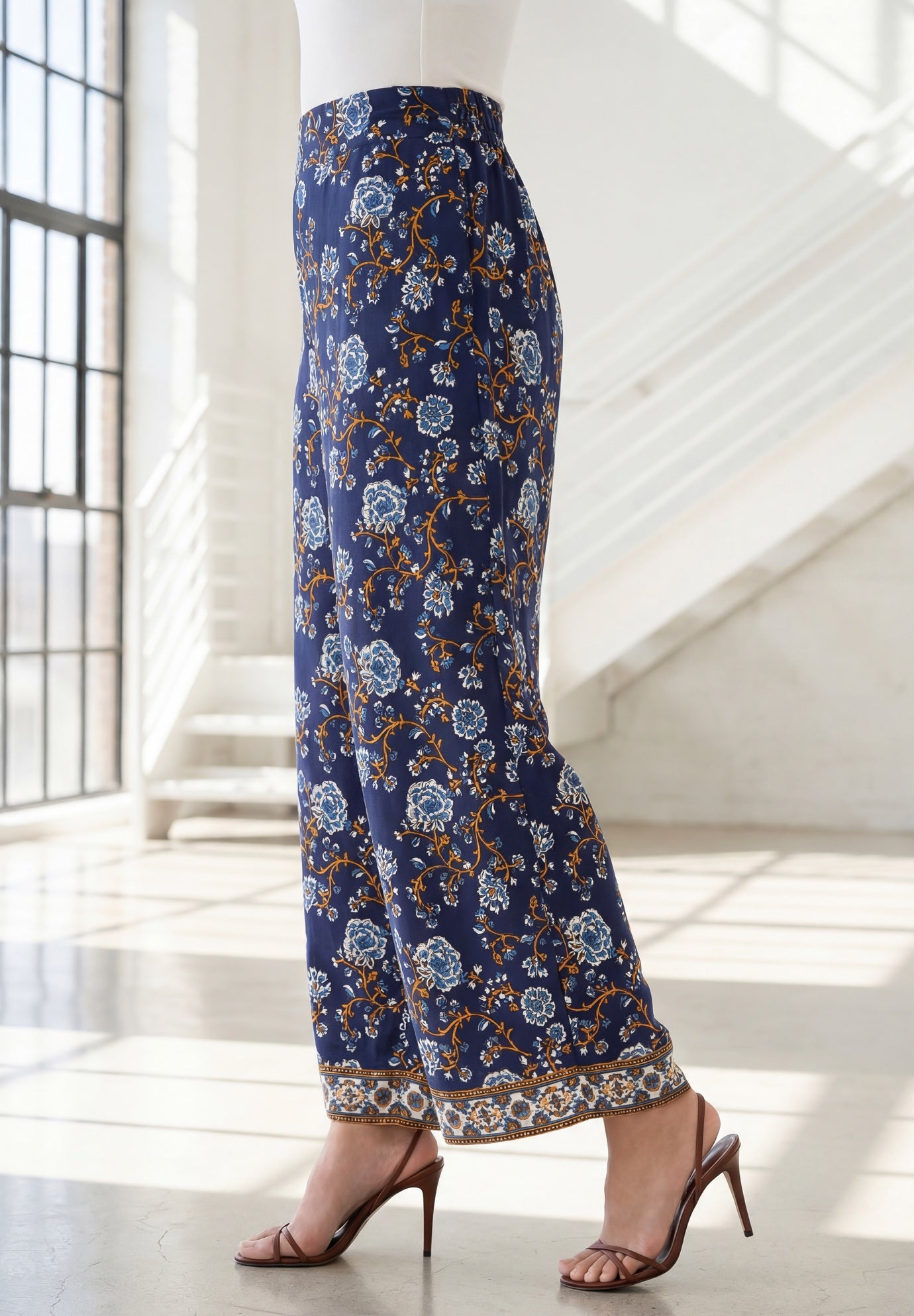 Plus Size Printed Wide Leg Pant image number 2