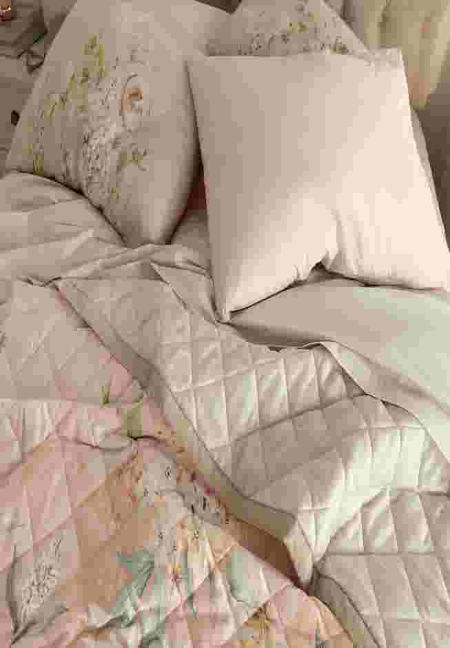 Franchine Quilt Set image number 3