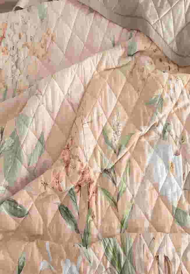Franchine Quilt Set image number 4