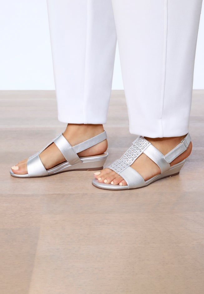 The Lila Sandal image number 6