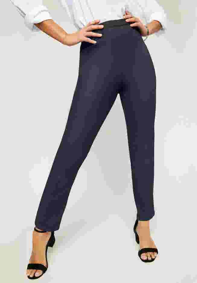 Stretch Denim Straight-Leg Jegging image number 2