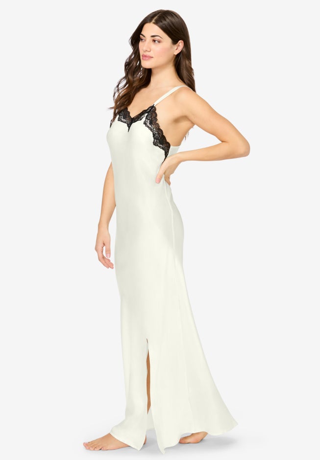 Amoureuse Ruffle Lace Gown image number 2