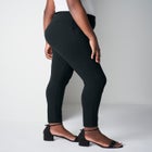 TrueForm Legging image number null