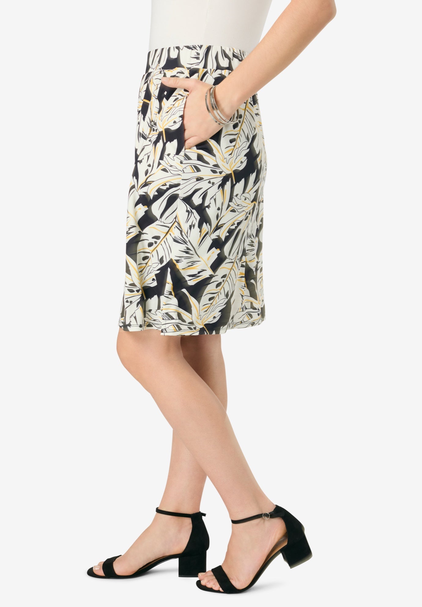 Ultrasmooth® Fabric A-Line Skort image number 4