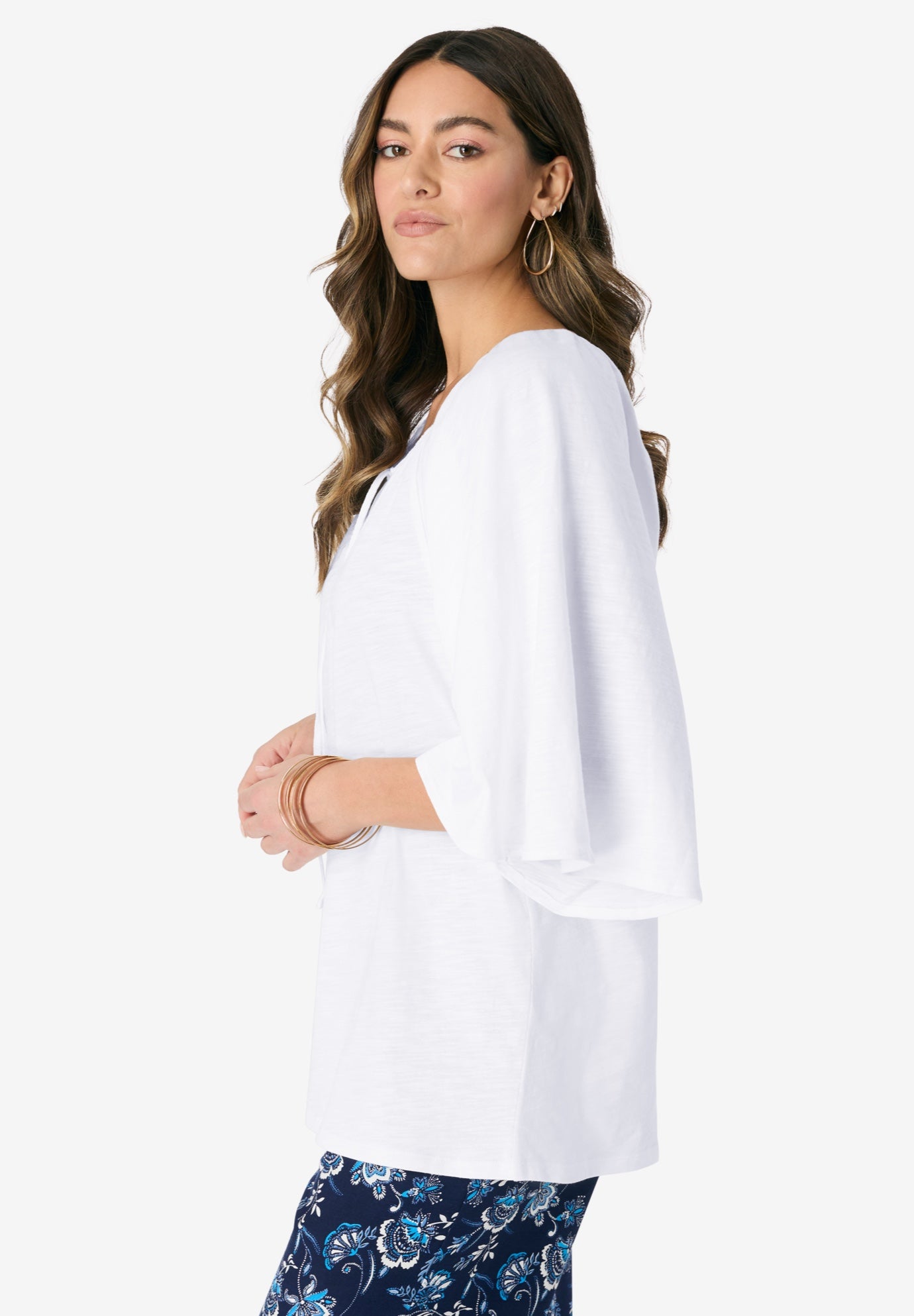 Notch Neck Textured Tee image number 2