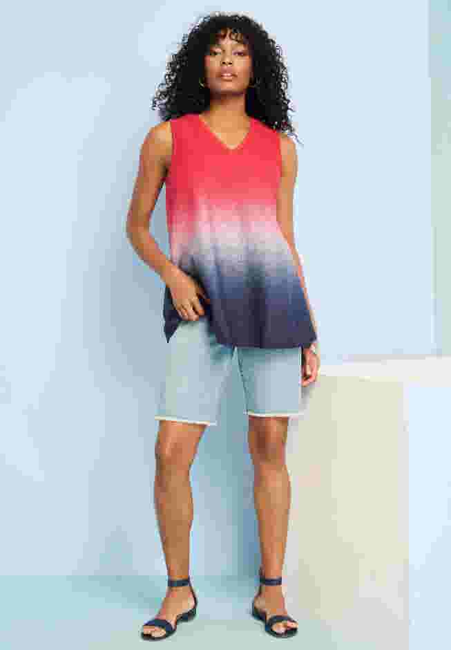 Frayed Hem Bermuda Jean Shorts image number 3