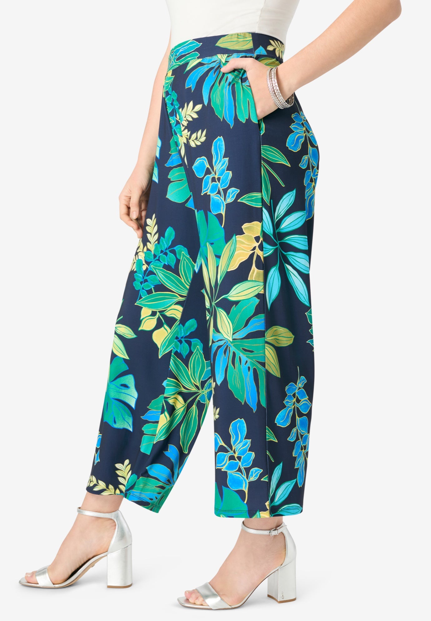 Ultrasmooth® Fabric Cropped Pant image number 2