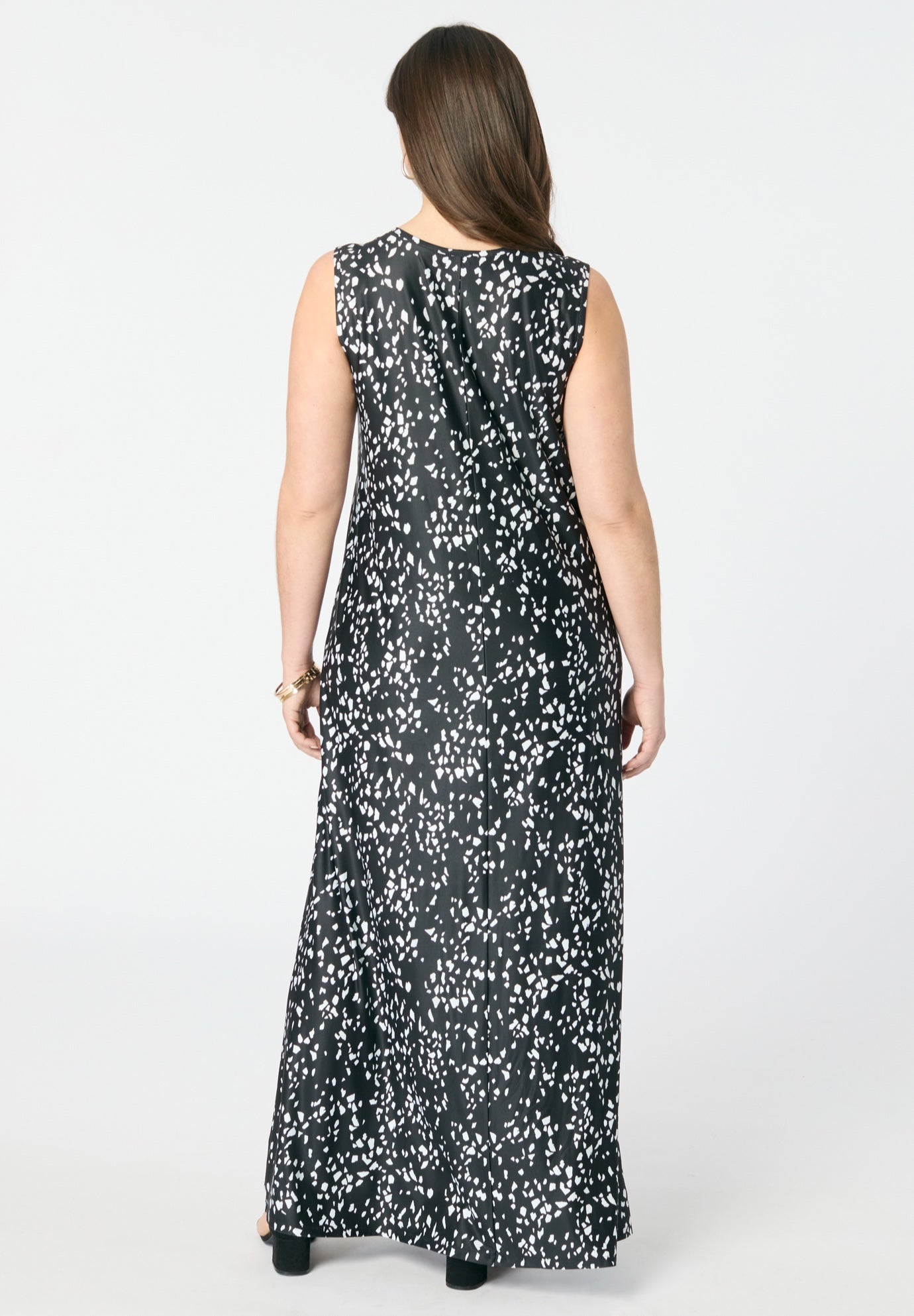 Plus Size Sleeveless Crew Neck Maxi Dress image number 1