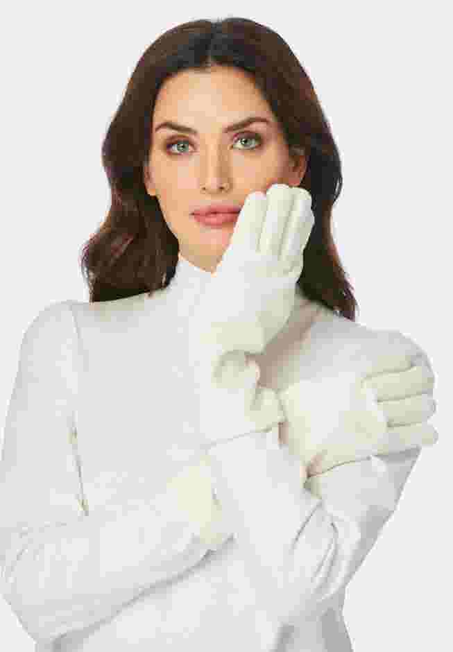 Fleece Gloves image number 0