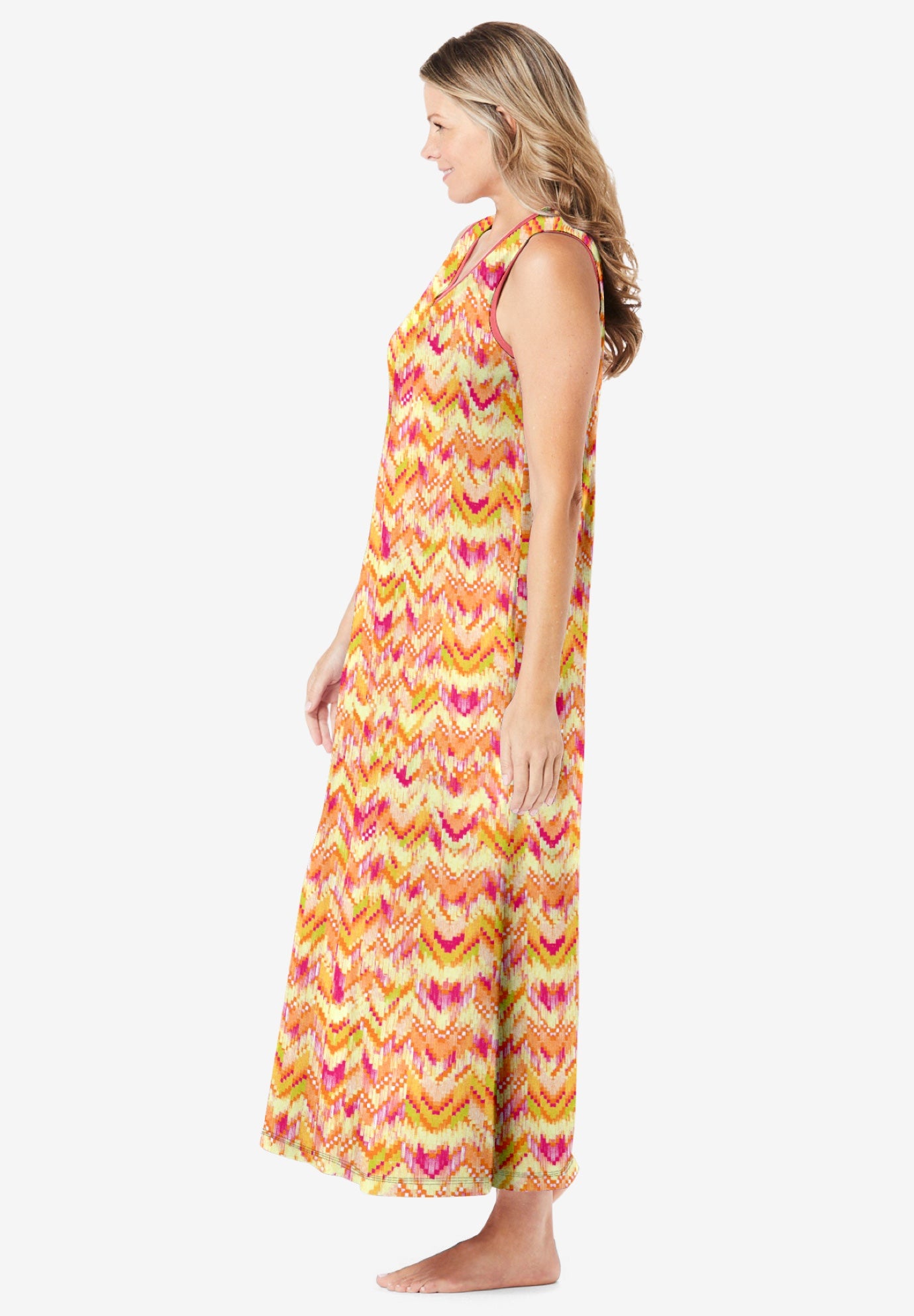 Trapeze V-Neck Lounger image number 2