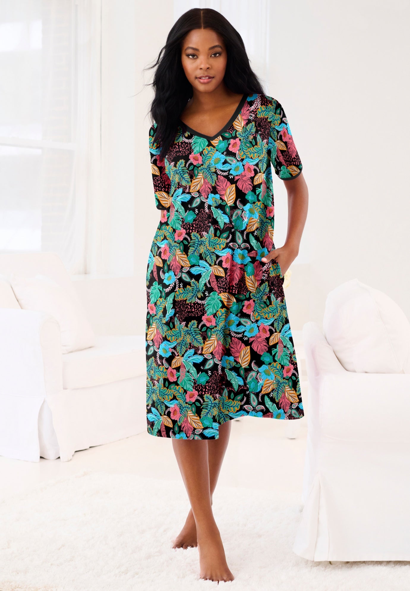 Short T-Shirt Lounger image number 0