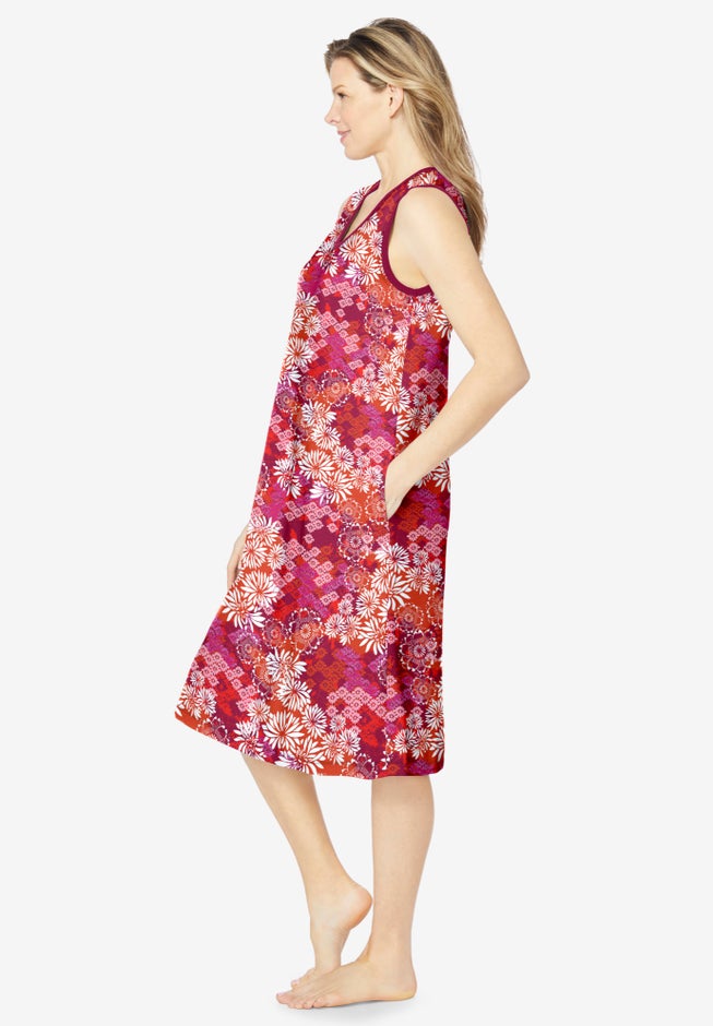 Trapeze V-Neck Short Lounger image number 2