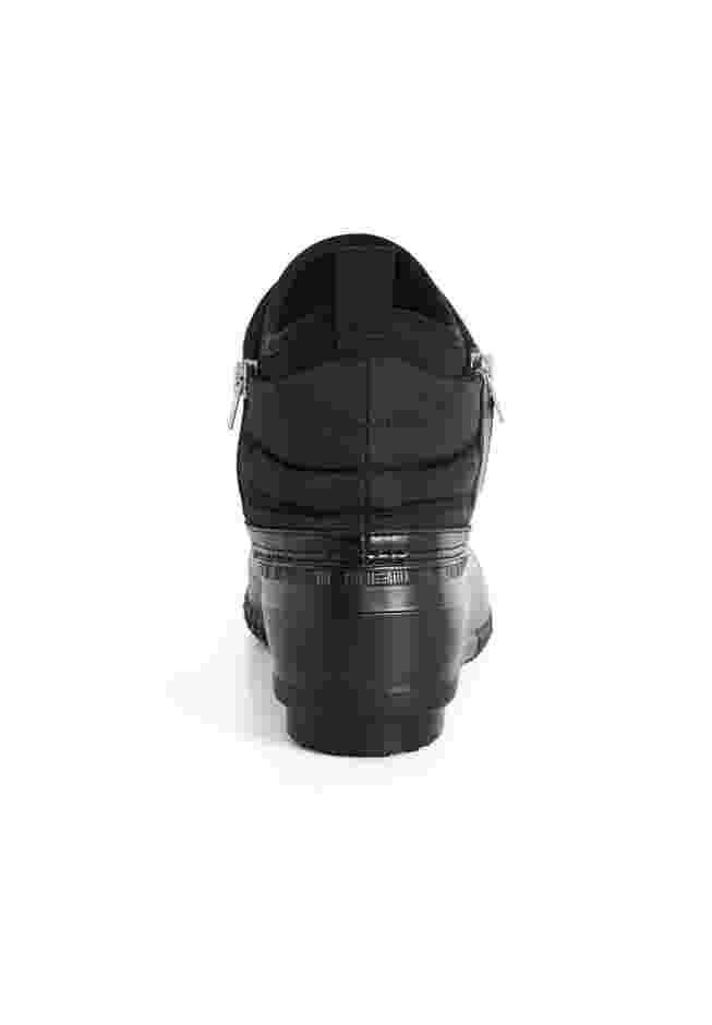 Willa Cold Weather Boot image number 1