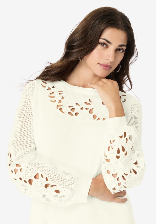 Plus Size Pullover Sweater with Cutout Detail image number 5