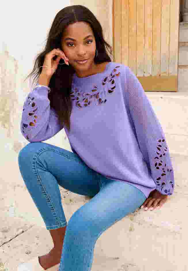 Cutout Pullover Sweater image number 4