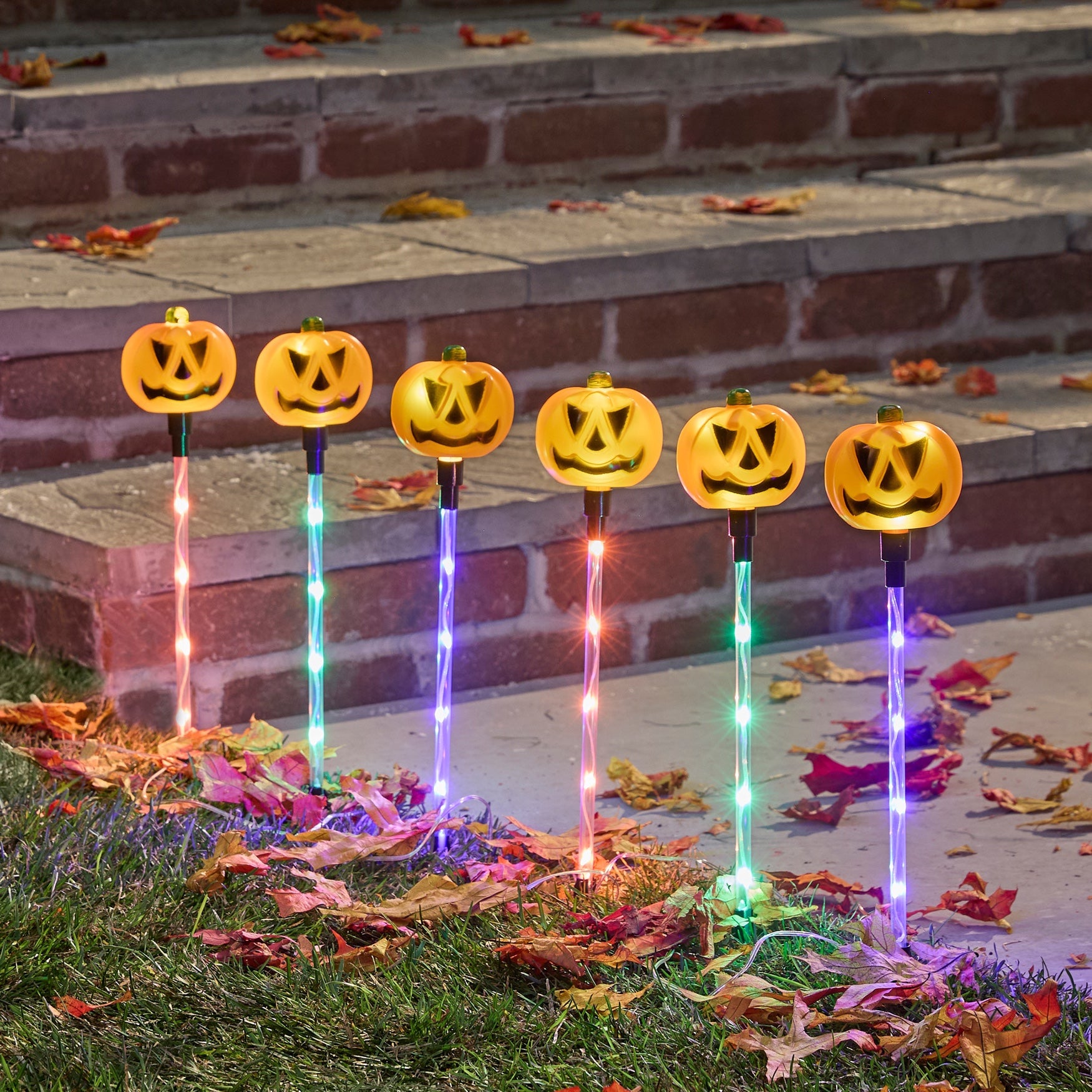 Set of 6 Jack-O-Lantern Pathway Lights image number 0
