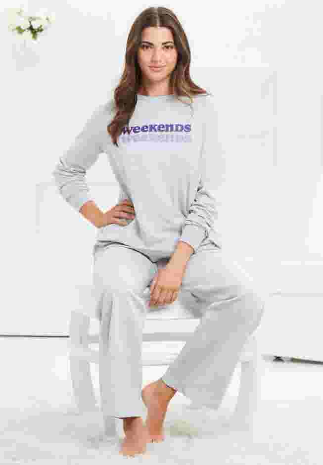 Dreams & Co.® 2-Piece Sweatshirt Set image number 3