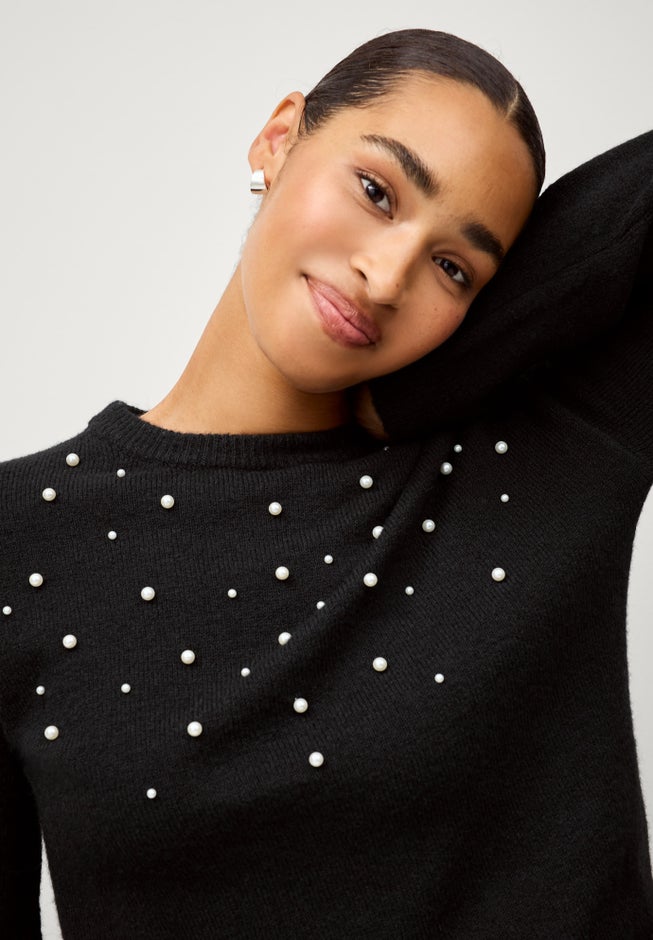Pearl Embellished Pullover image number 2