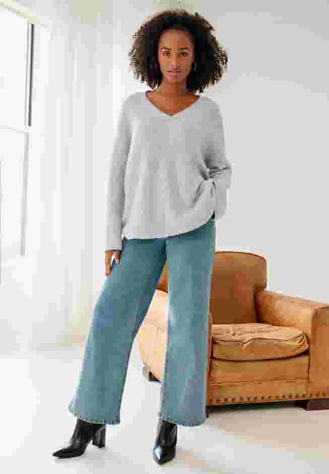 Boxy Crossover V-Neck Pullover image number 0