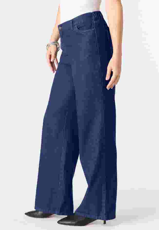 Easy-Wear Wide Leg Jean image number 2
