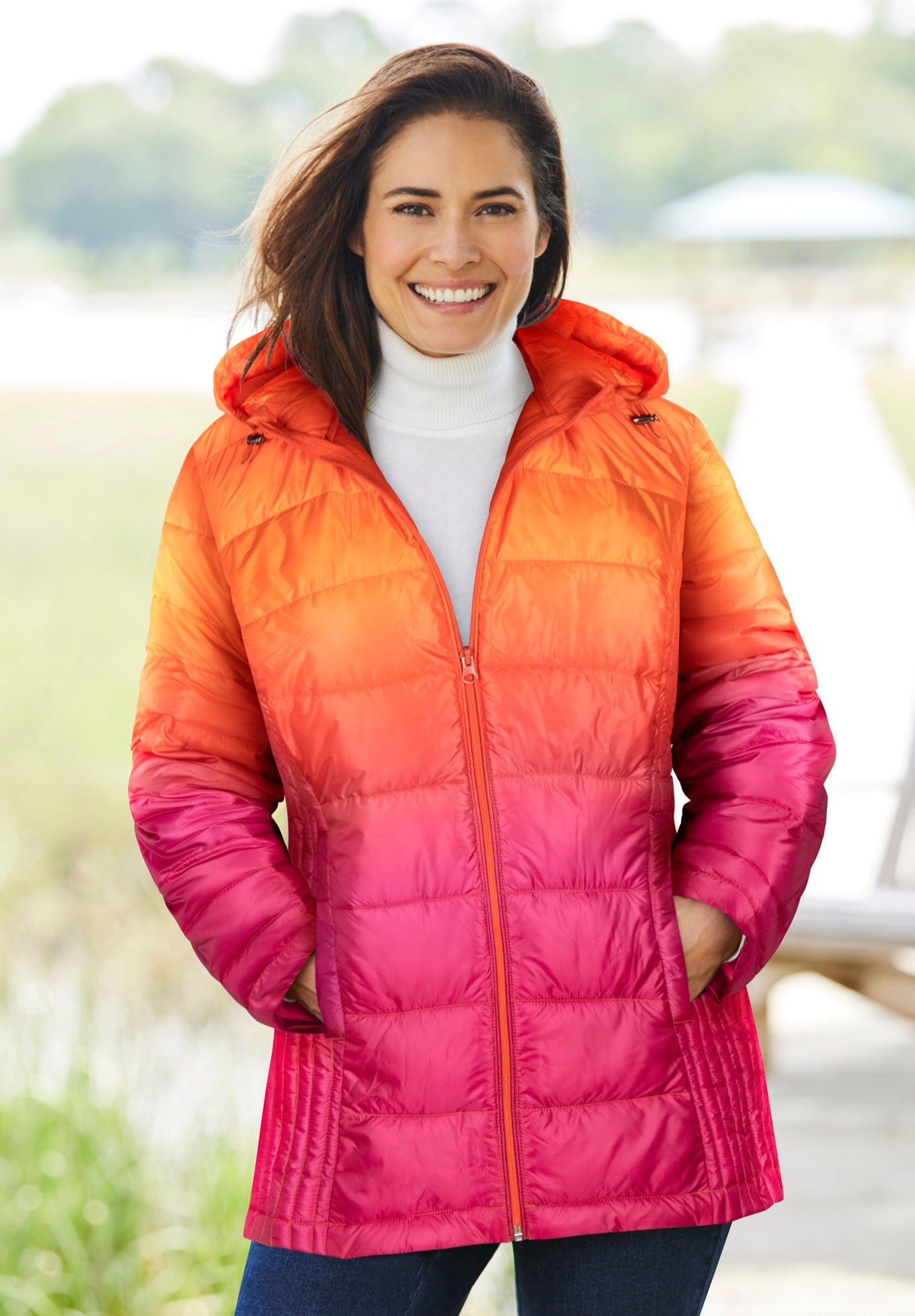 Packable Puffer Jacket image number 8