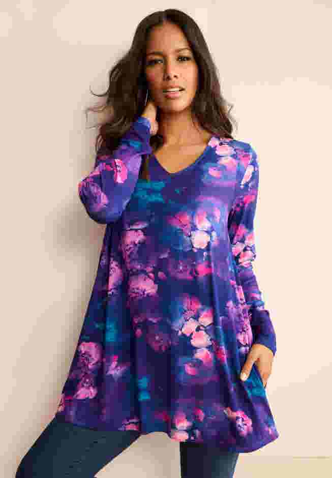 Ultra Drape V Neck Swing Tunic image number 0