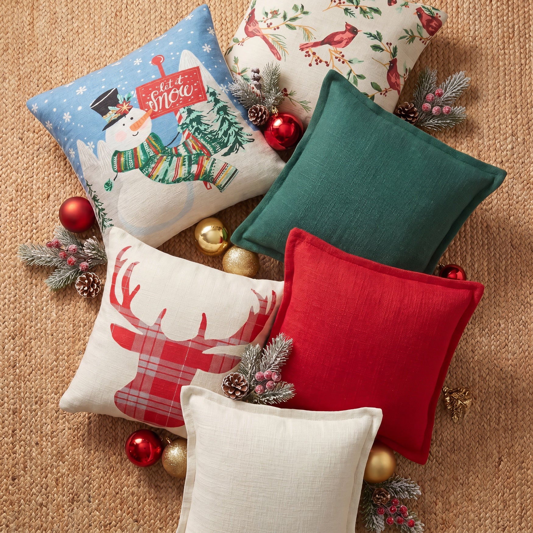 Set of 2 Decorative Pillows, 20" x 20" image number 2