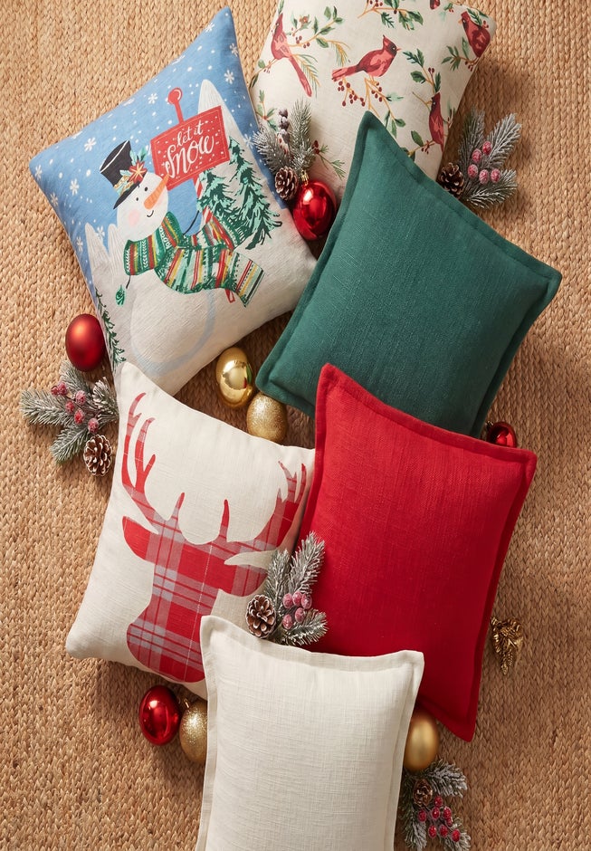 Set of 2 Decorative Pillows, 20" x 20" image number 2