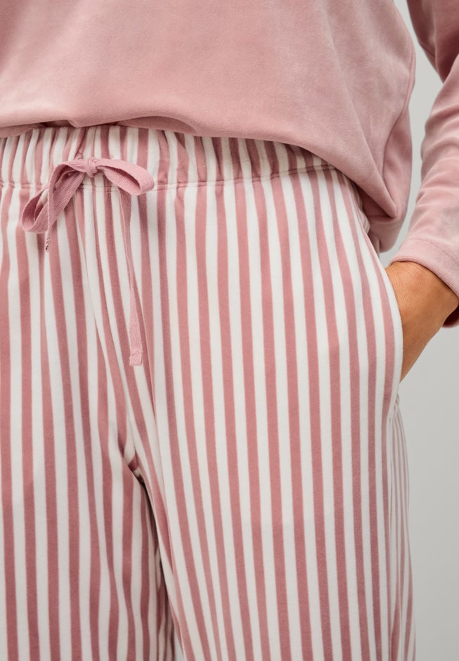 2 Piece Velour Lounge Set image number 1