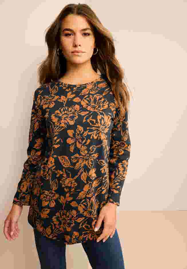 Ultimate Long Sleeve Crewneck Tee image number 0