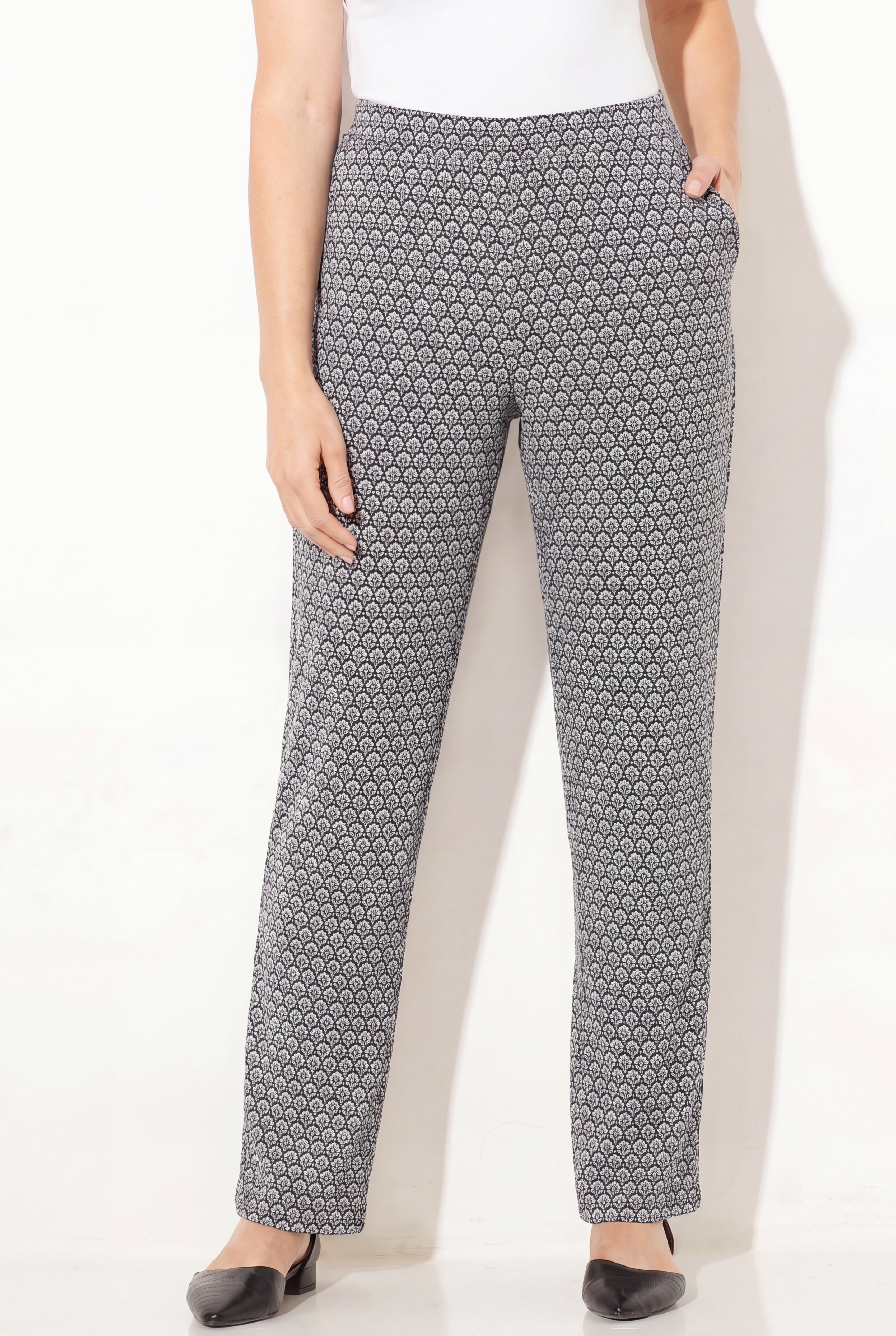 Suprema&reg; Pant image number 0