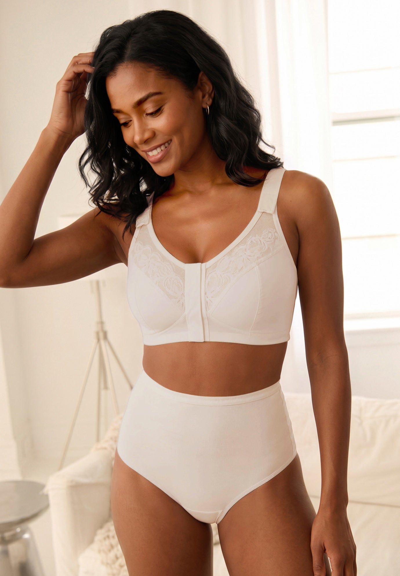 Magnetic Close Full Coverage Bra image number 0